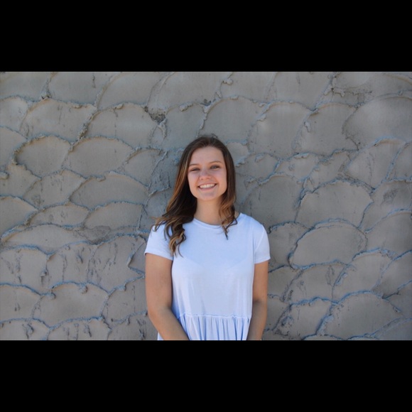 Meet your Posher, Genny - Picture 1 of 1